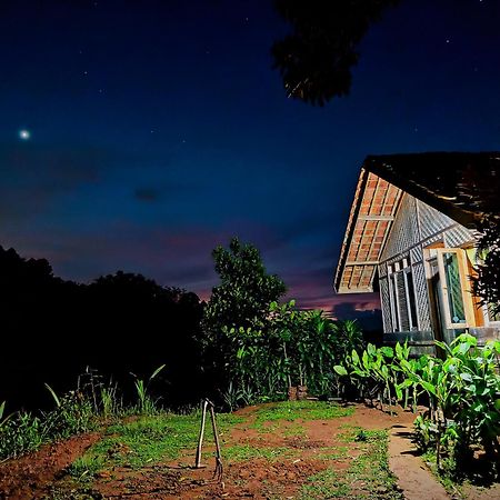 Farmstay Manangel Sindanglaka Dış mekan fotoğraf